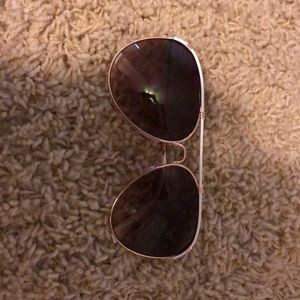 AVIATOR SUNGLASSES